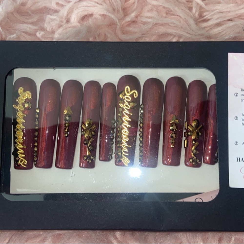 Beautiful handmade press on nails